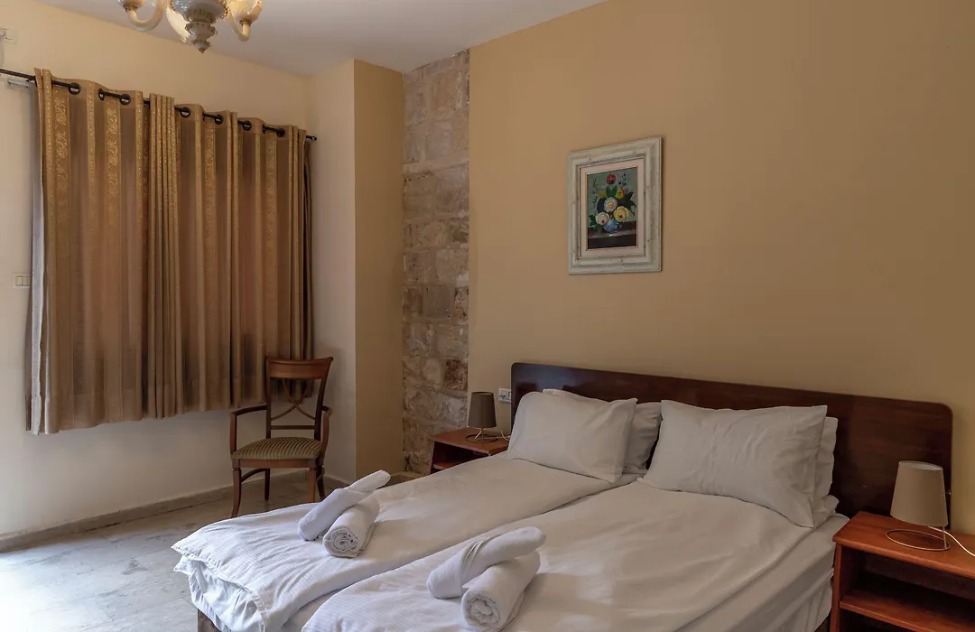 Port Inn-1